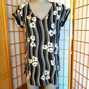 Express, top, black & cream floral/stripe, medium size.
